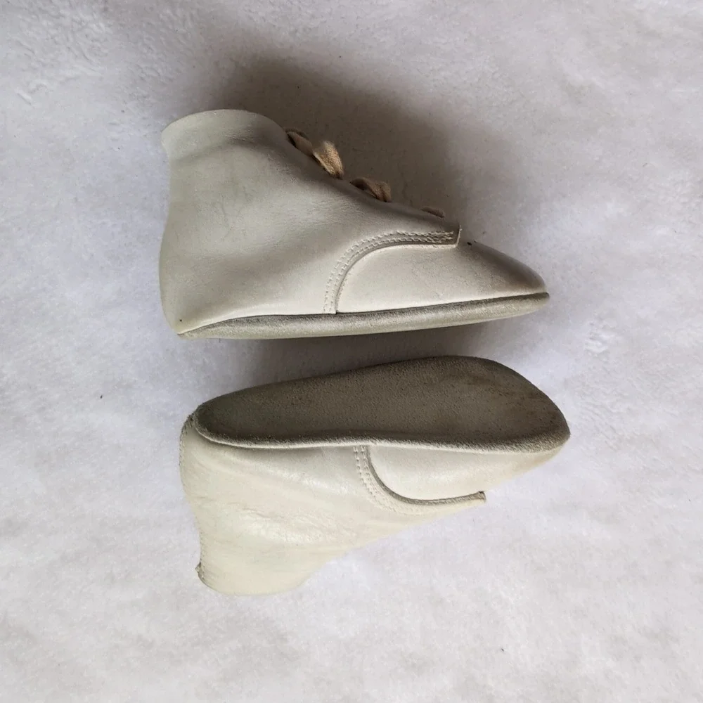Antique White Leather Baby Shoes 4